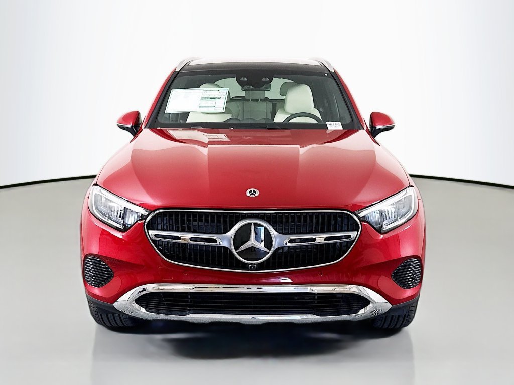 New 2026 MANUFAKTUR Patagonia Red Metallic Mercedes-Benz GLC 300 image 35