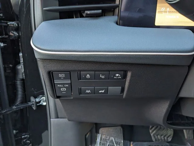 New 2026 Black Diamond Pearl Nissan Platinum+ image 27