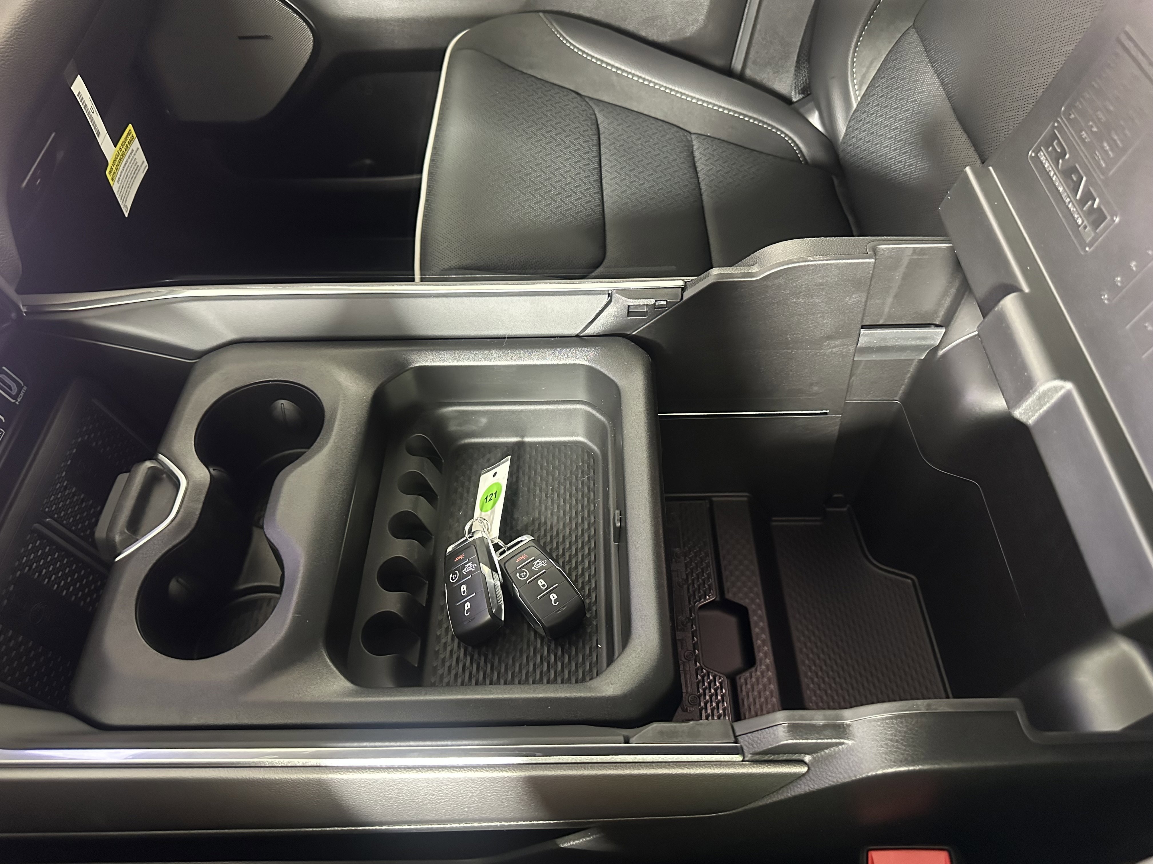 2026 RAM 1500 Laramie - Photo 20