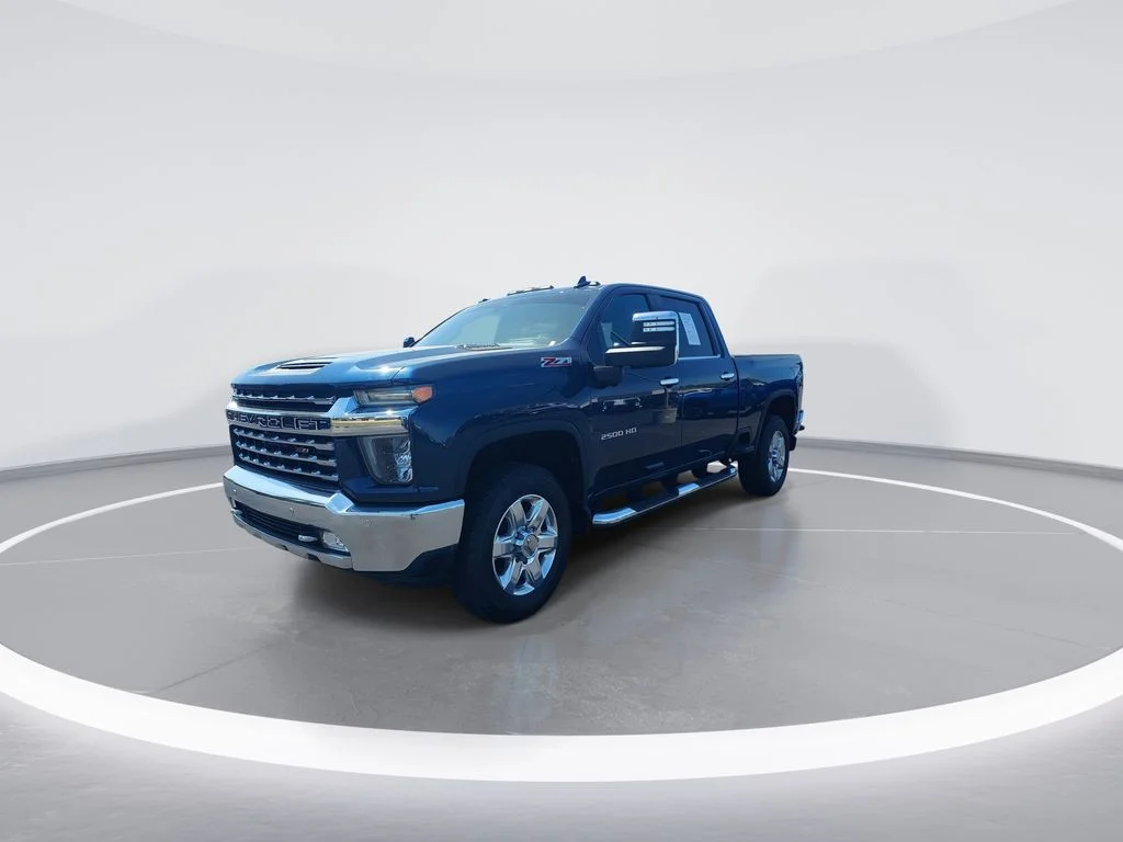 Used 2022 Blue Chevrolet LTZ image 4