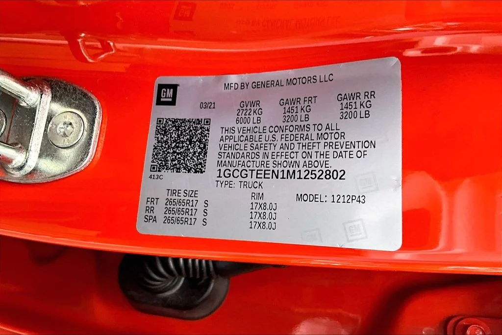 Used 2021 Orange Chevrolet ZR2 image 32