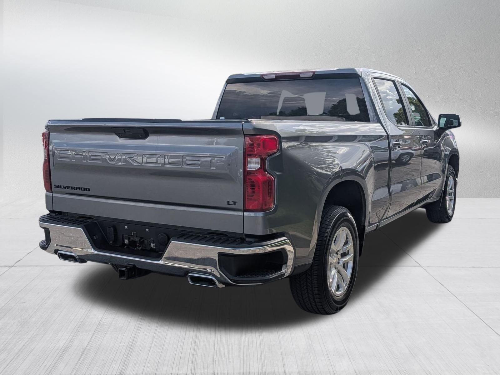 Used 2021 Satin Steel Metallic Chevrolet LT image 5