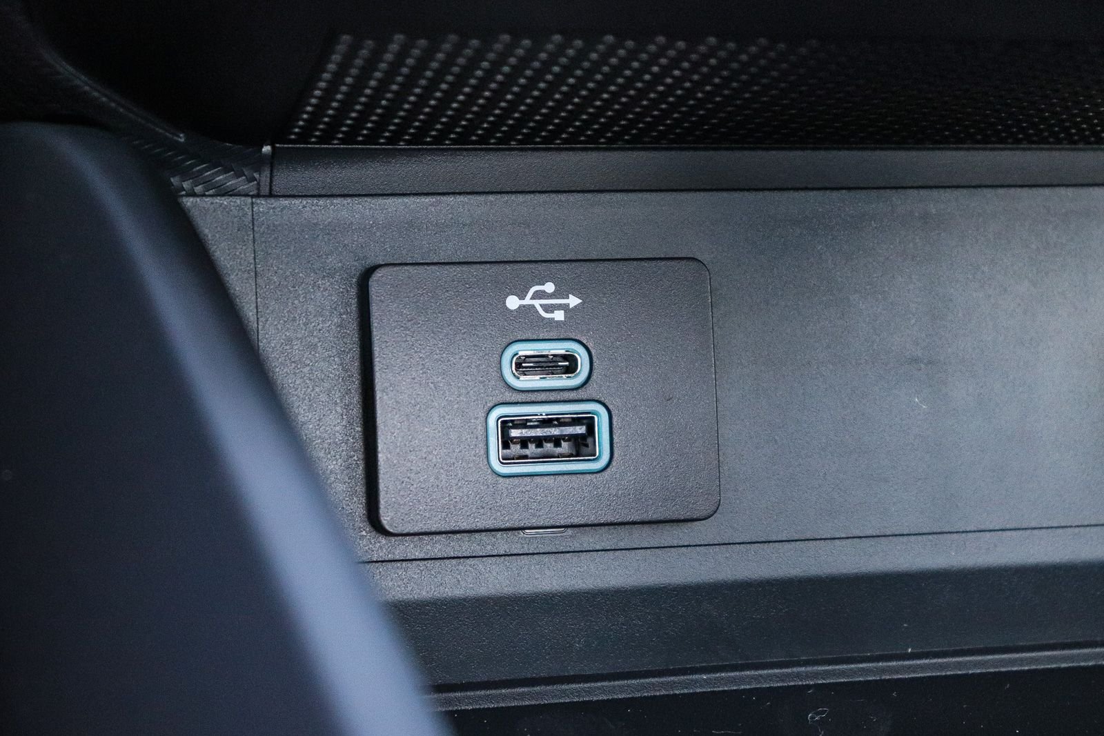 New 2026 Carbonized Gray Metallic Ford EcoBoost® Fastback image 22