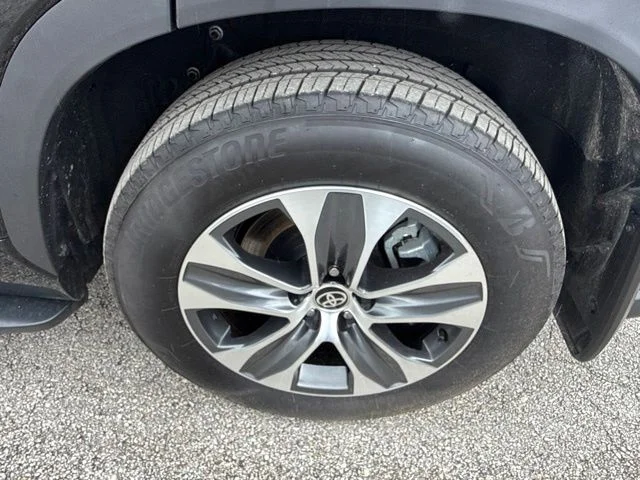 Used 2026 Black Toyota XLE image 10