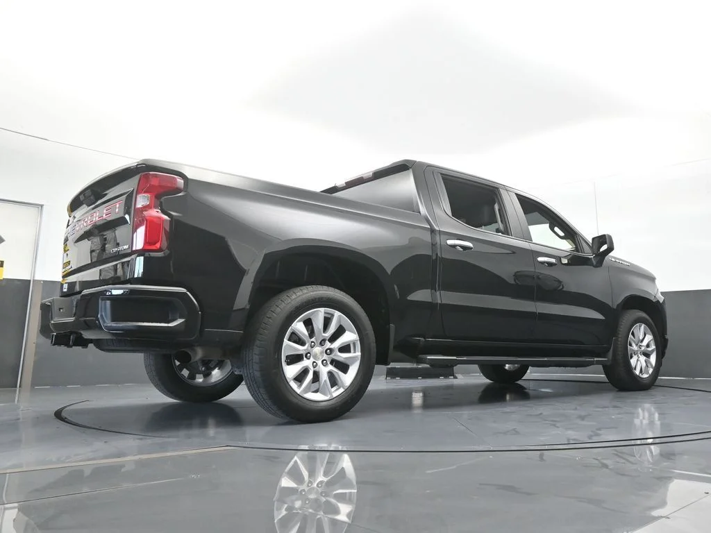 Used 2021 Black Chevrolet Custom image 53