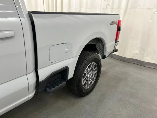 Used 2025 Gray Ford Lariat image 25
