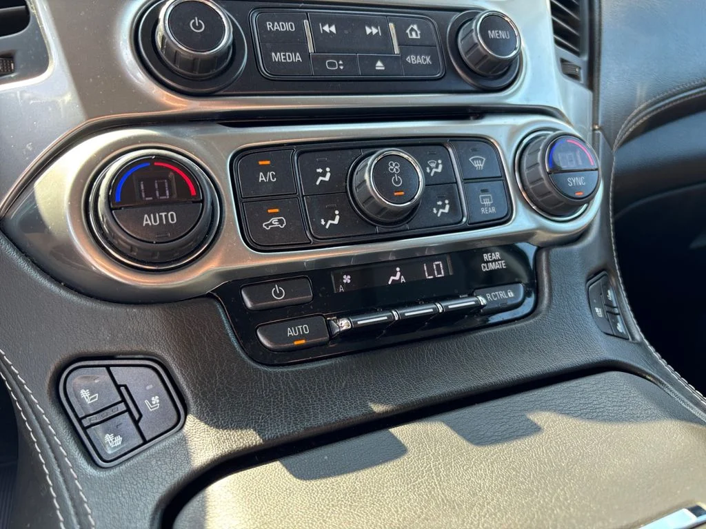 Used 2020 Black Chevrolet Premier image 29
