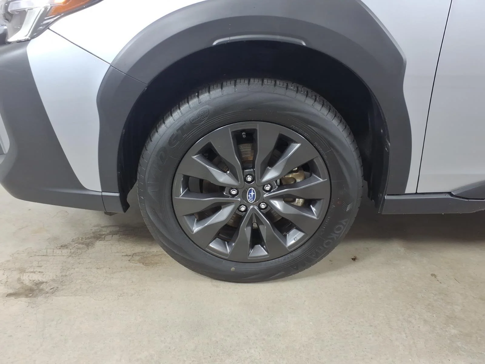 Certified Used 2025 Ice Silver Metallic Subaru Onyx Edition image 16