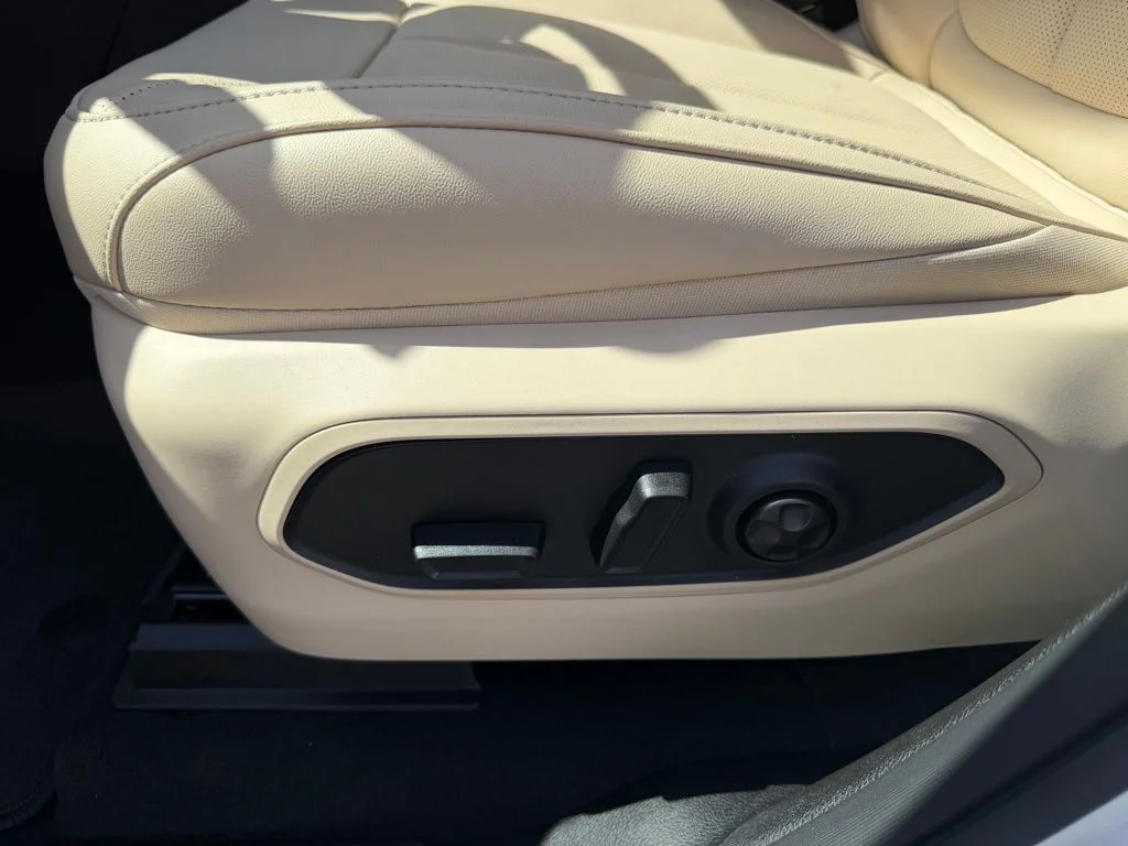 New 2026 White Jeep Limited image 16