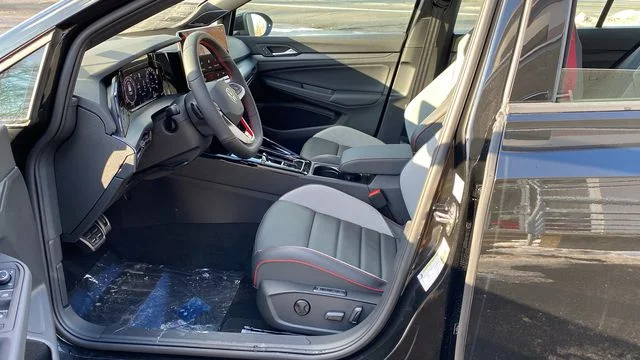 2026 Volkswagen Golf GTI SE - Photo 12