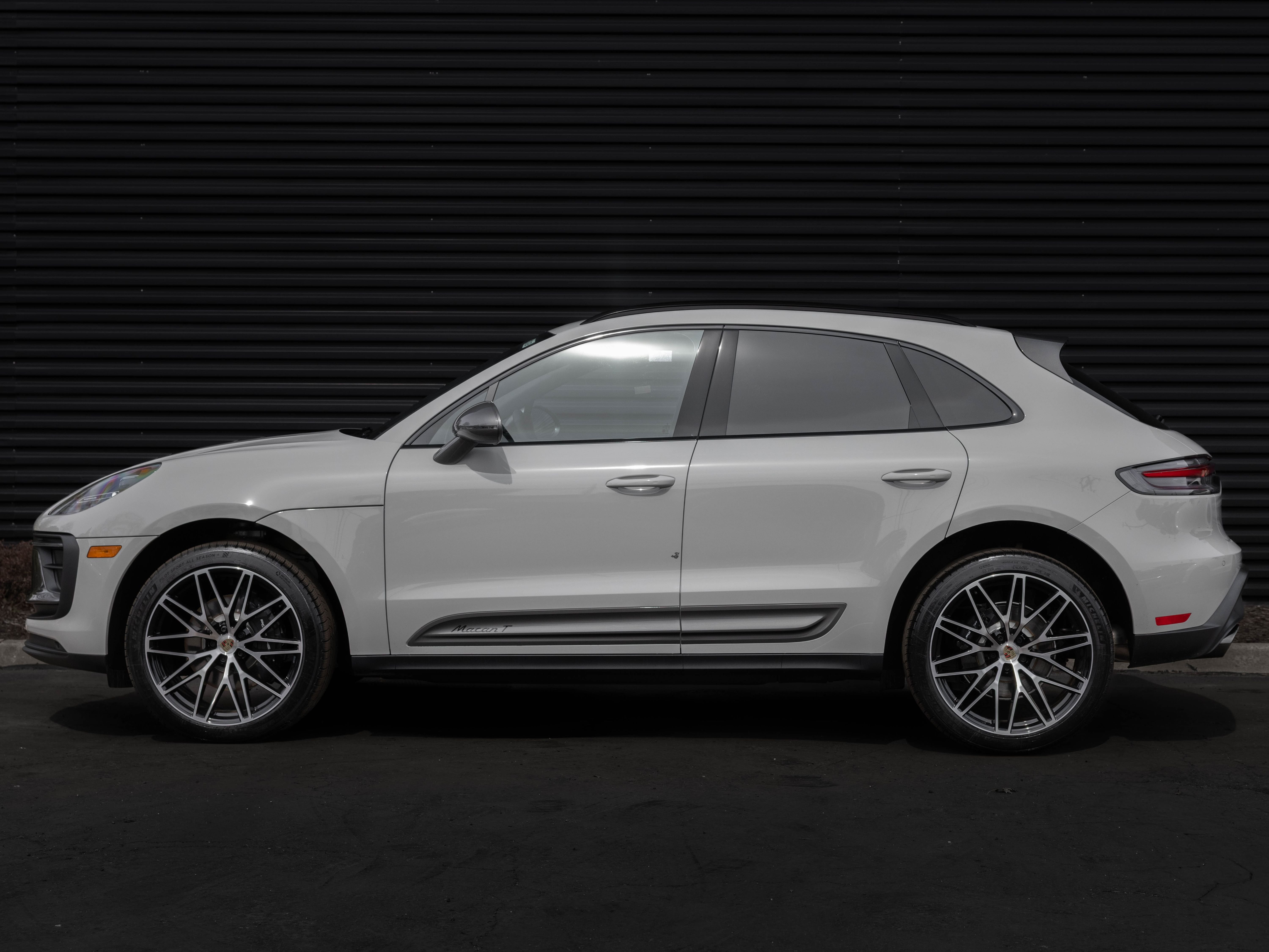 New 2026 Chalk Porsche T image 2