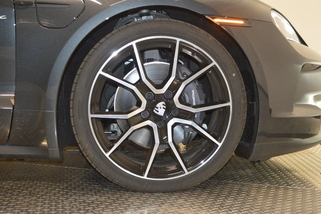 Used 2025 Slate Grey Neo Porsche 4 image 16