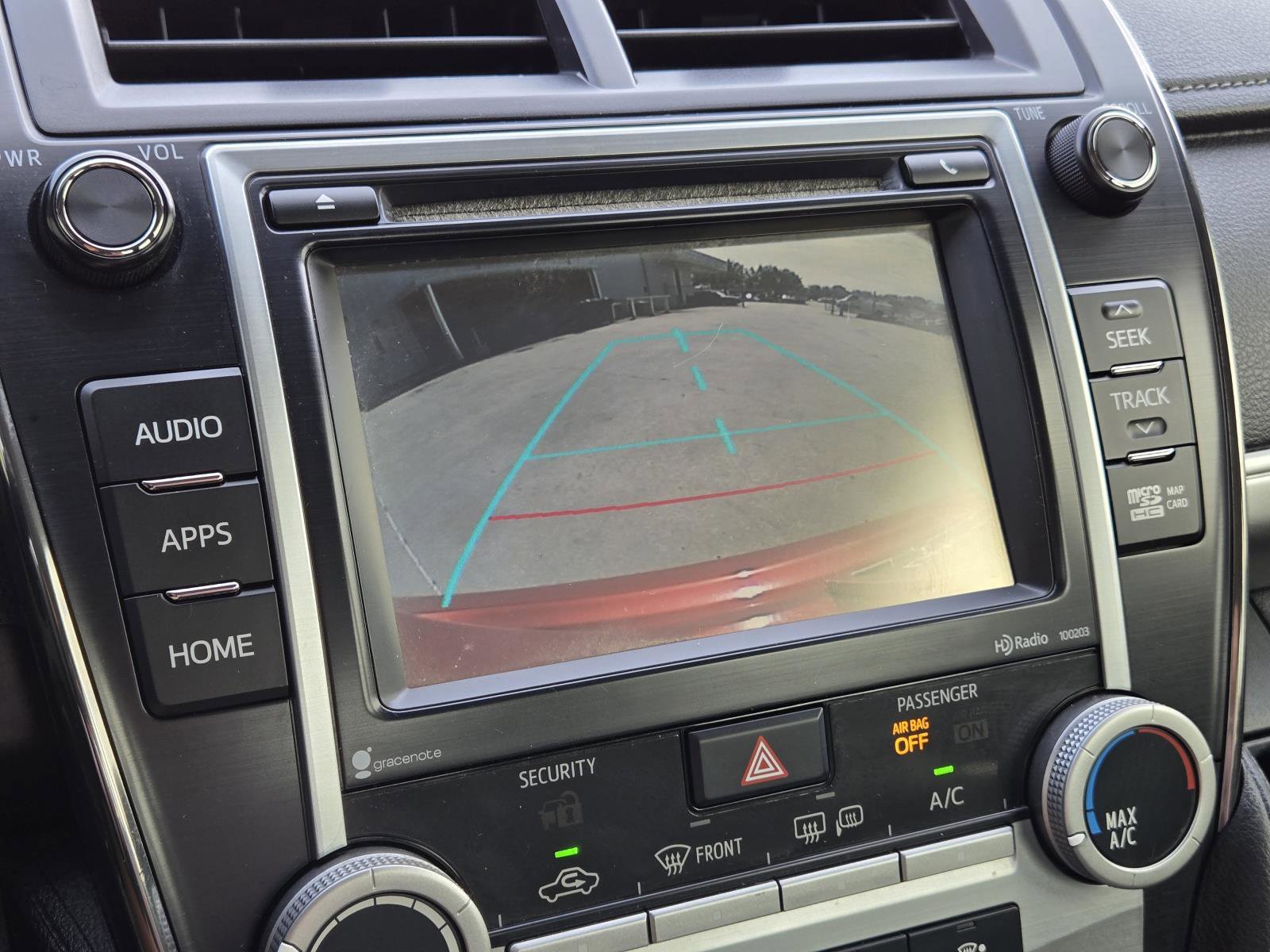 Used 2014 Barcelona Red Metallic Toyota SE image 20