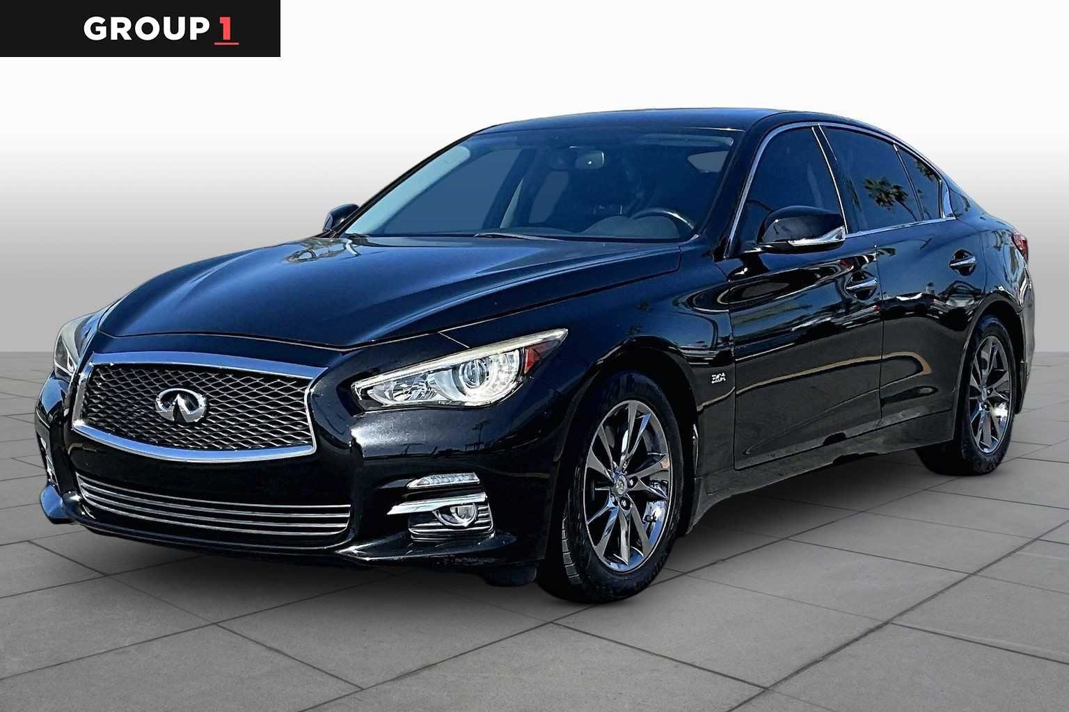 Pre-Owned 2017 INFINITI Q50 3.0t Signature Edition