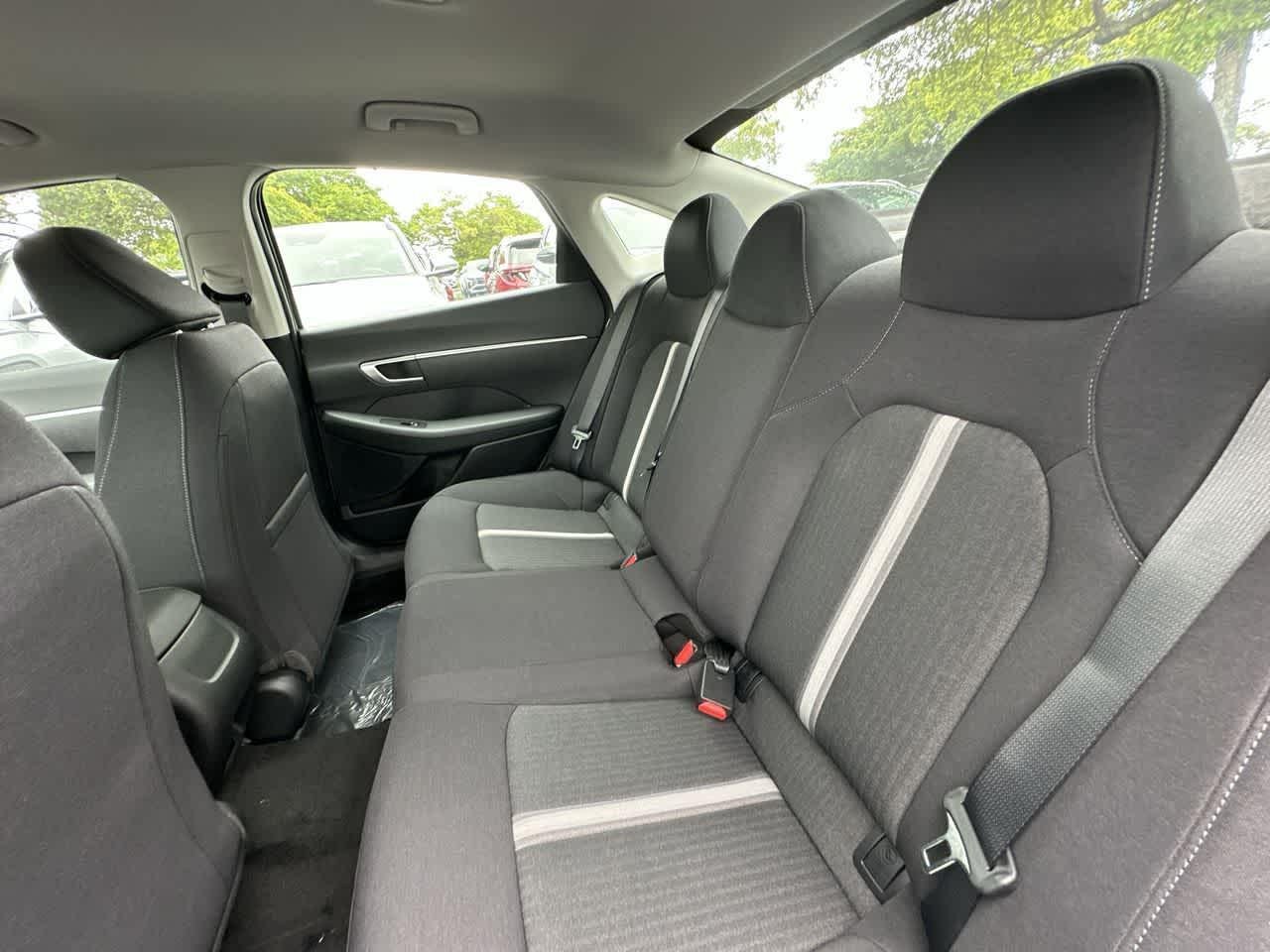 New 2026 Aero Silver Hyundai SE image 51