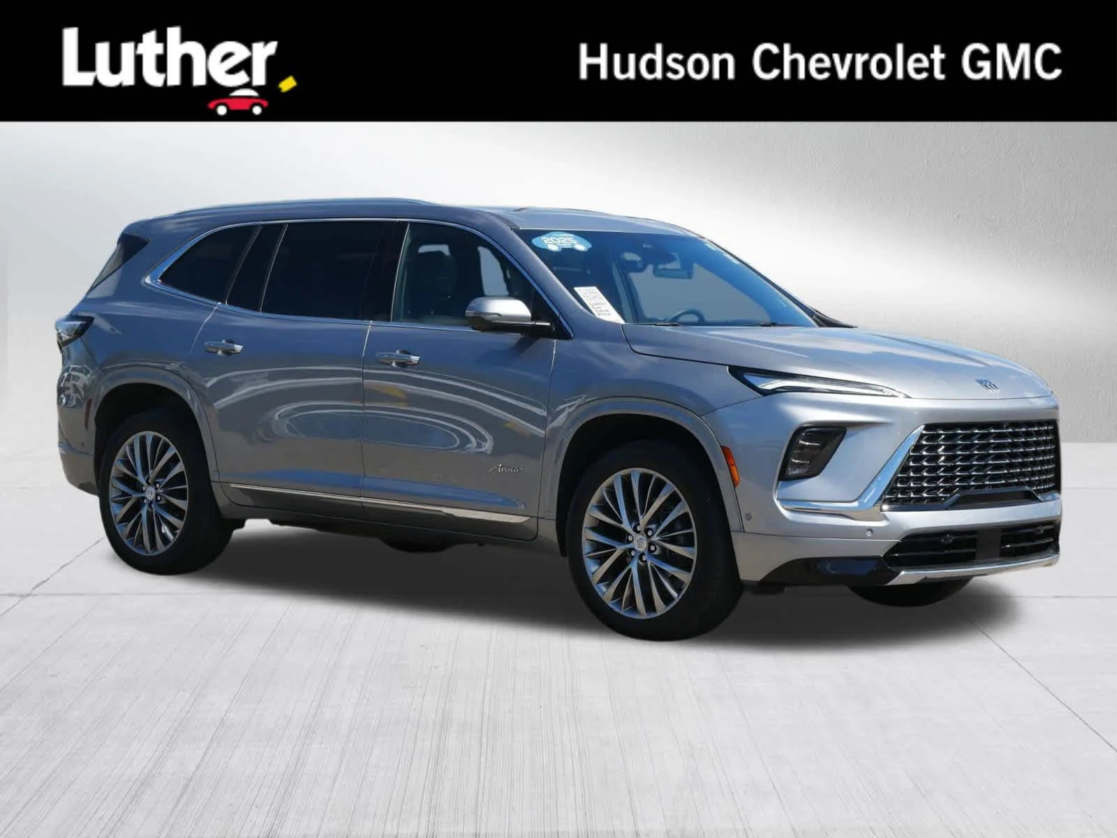 2025 Buick Enclave Avenir AWD's photo