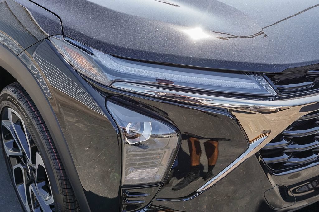 New 2026 Mosaic Black Metallic Chevrolet 2RS image 10
