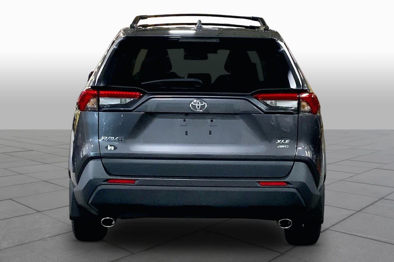 Used 2024 Magnetic Gray Metallic Toyota XLE image 5