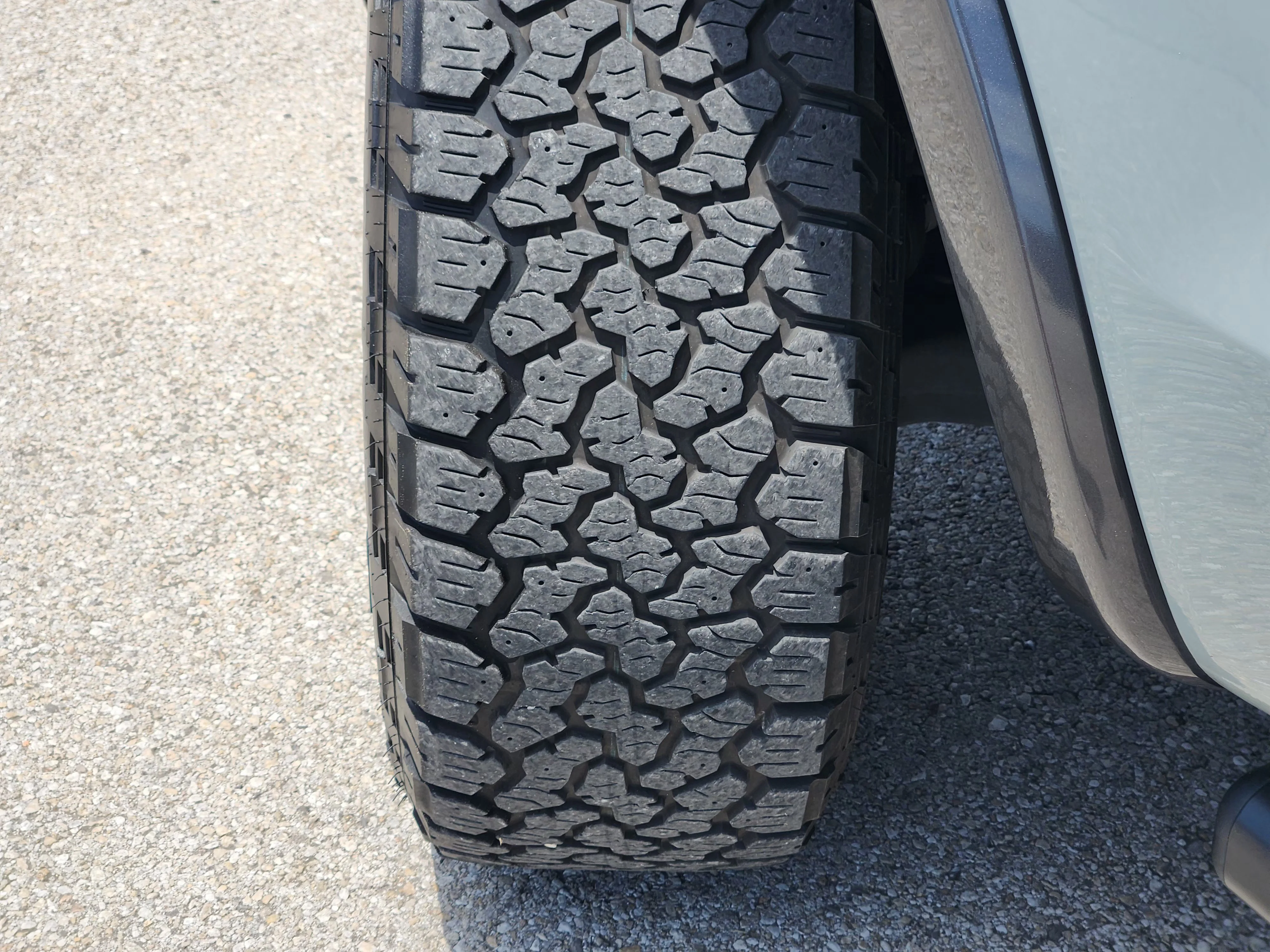Used 2022 Gray Ford Lariat Tremor image 11