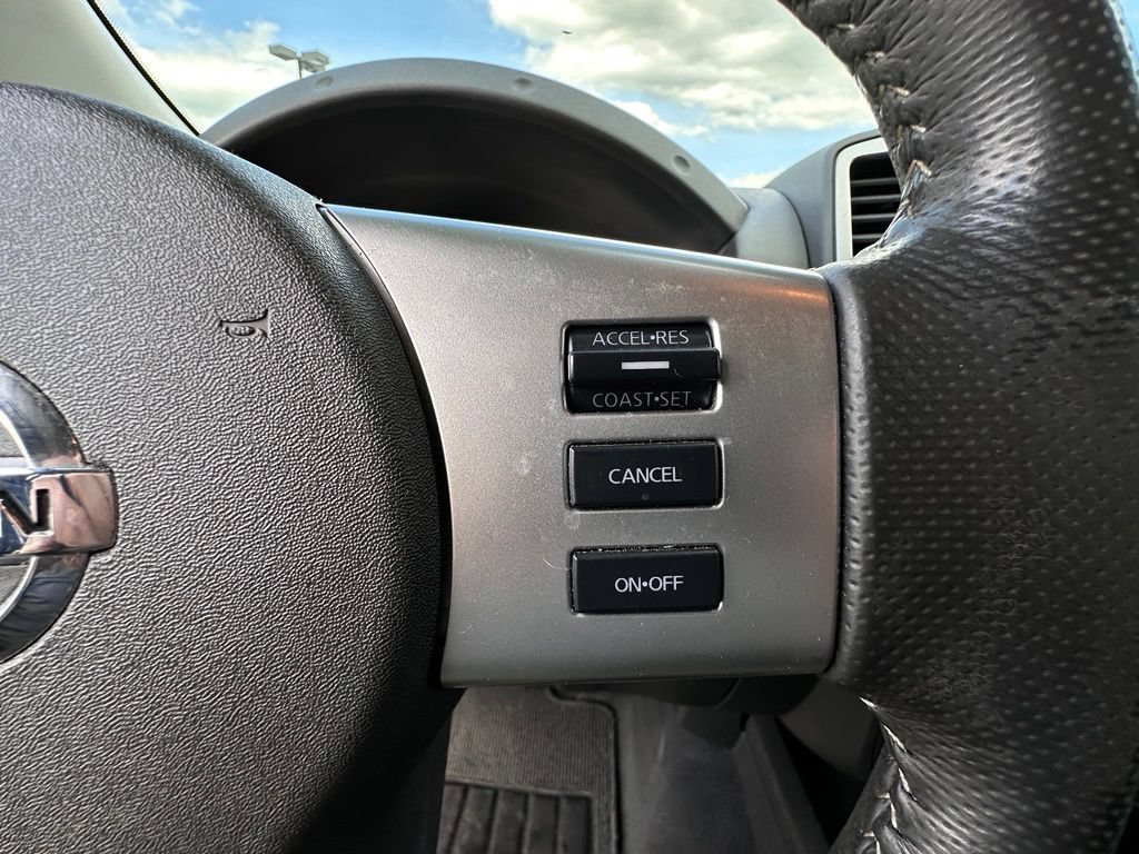 Used 2021 Red Nissan Crew Cab PRO-4X 4x4 image 33