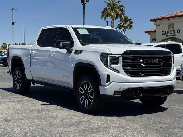 2025 GMC Sierra 1500 AT4