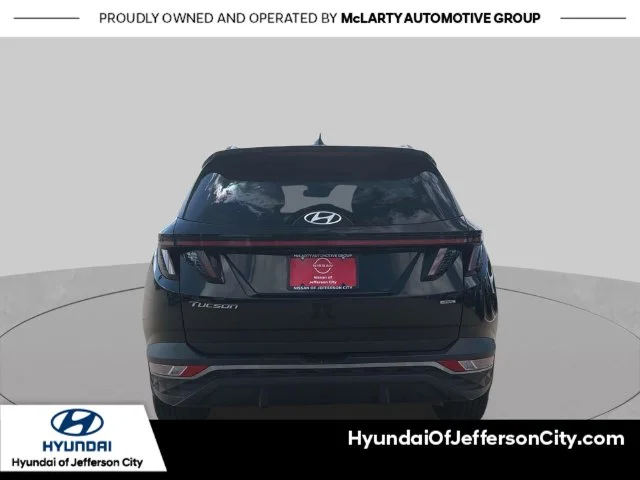 Used 2023 Black Hyundai SEL image 5