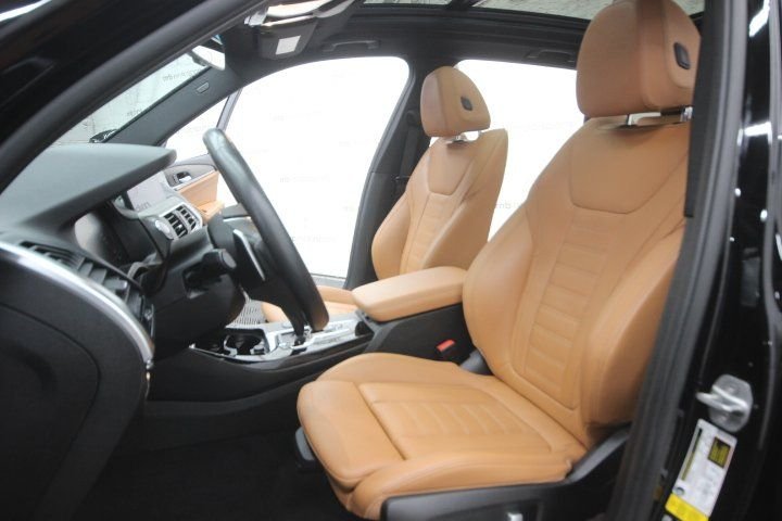 Used 2020 Black BMW xDrive30i image 10