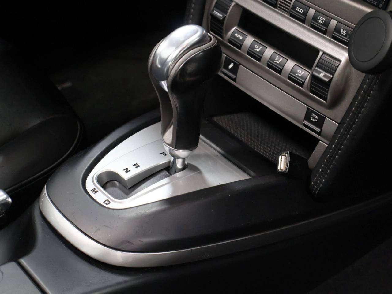 Used 2005 Seal Grey Metallic Porsche Carrera S image 19