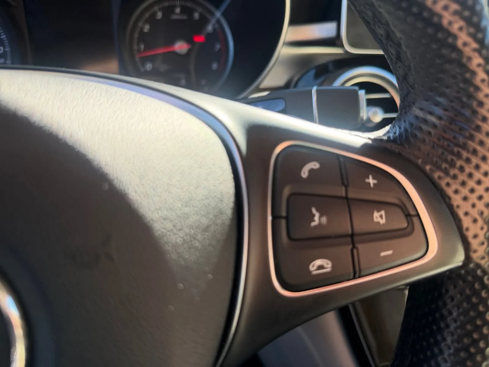 Used 2019 Black Mercedes-Benz GLC 300 image 38