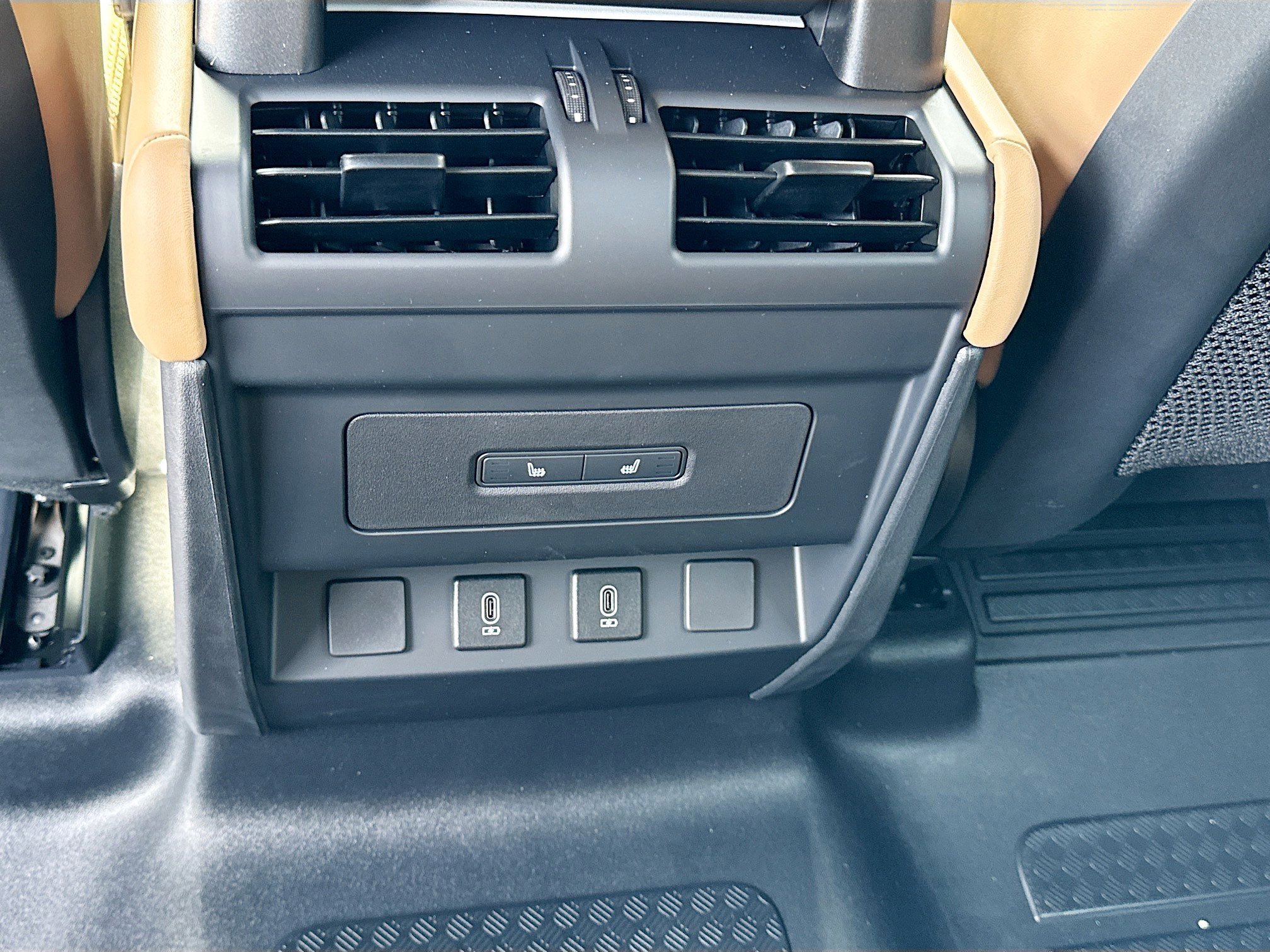 New 2026 Gondwana Stone LAND ROVER X-Dynamic SE image 19