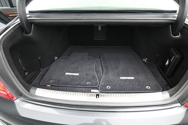 Used 2019 Gray Genesis 3.3T Premium image 9