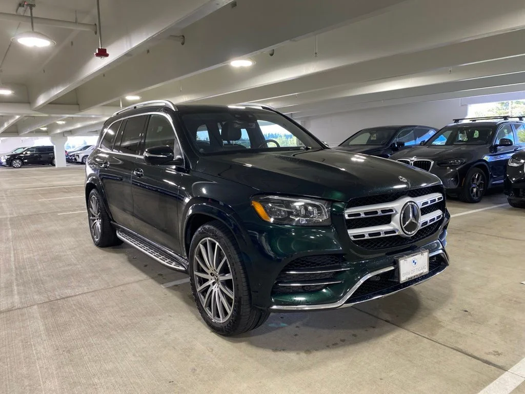 Used 2023  Mercedes-Benz GLS 580 image 2