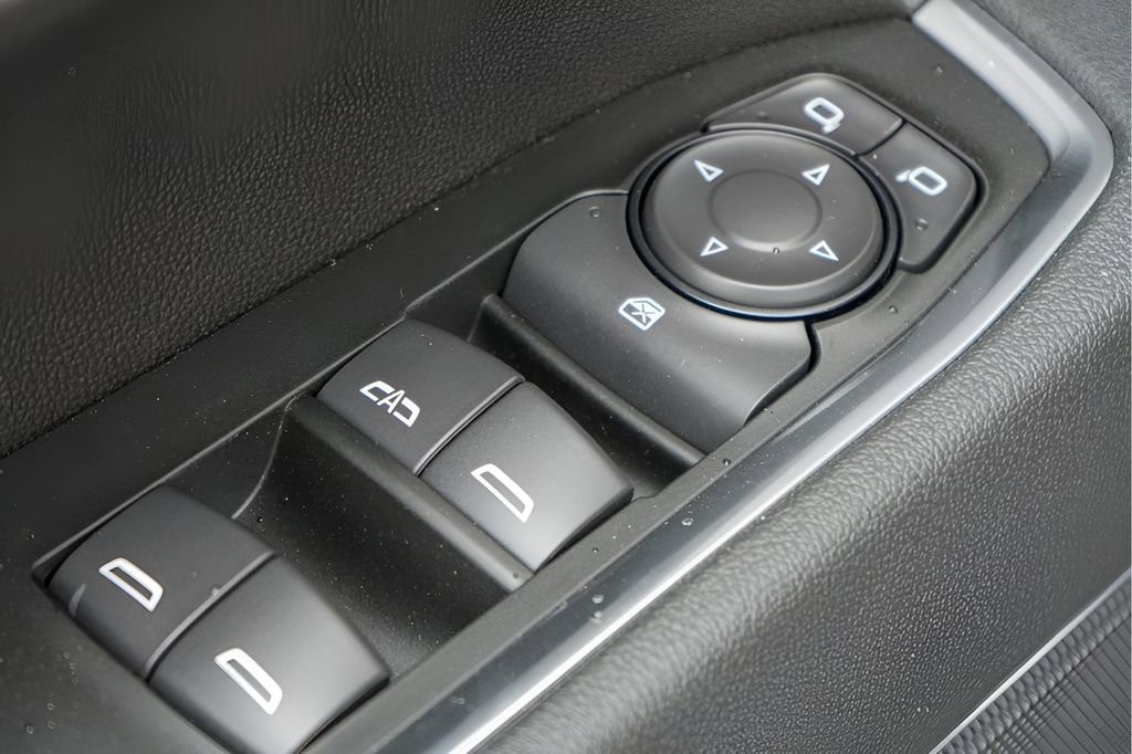 New 2026 Onyx Black GMC Elevation image 16