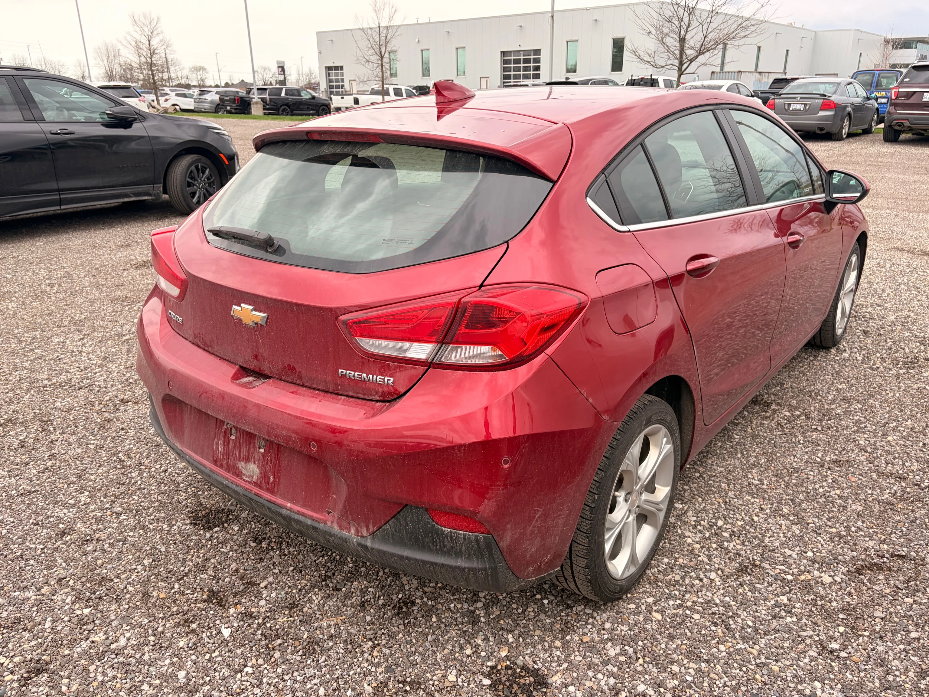 Used 2019  Chevrolet Premier image 3