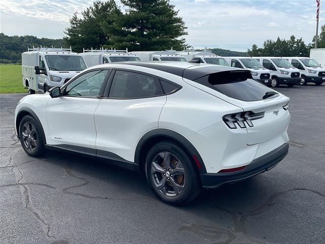 Used 2023 Star White Ford Select image 34