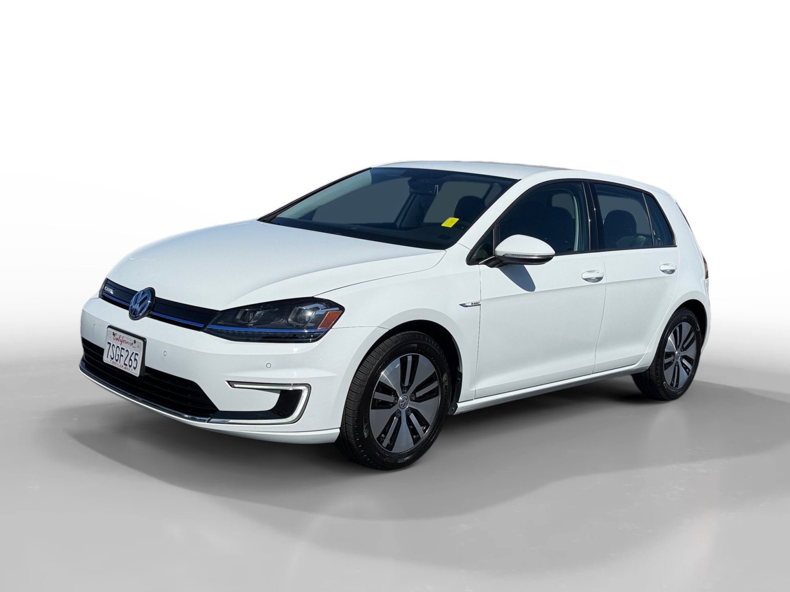 2016 Volkswagen e-Golf e-Golf SEL Premium's photo
