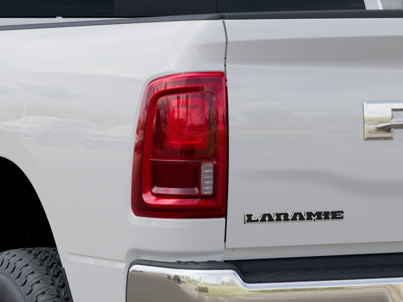 New 2026 Bright White Clear-Coat Exterior Paint RAM LARAMIE image 5