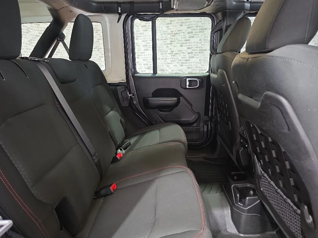 Used 2019 Gray Jeep Unlimited Rubicon image 12