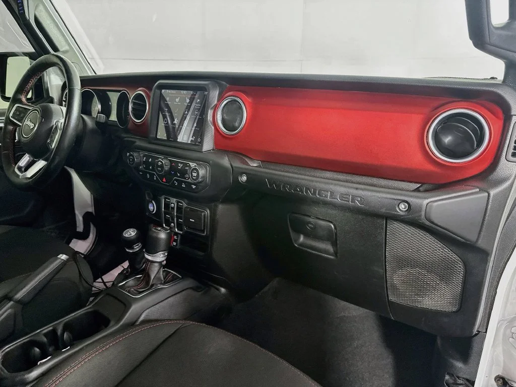 Used 2021 White Jeep Unlimited Rubicon image 36