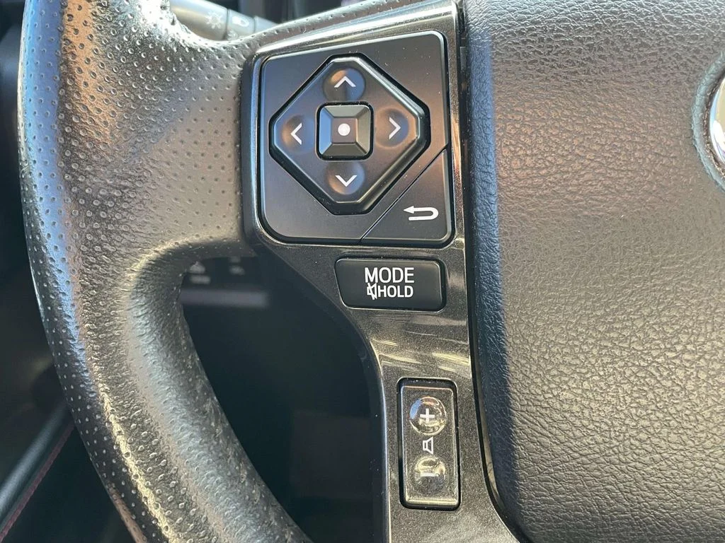 2017 Toyota 4Runner Off-Road Premium - Photo 10