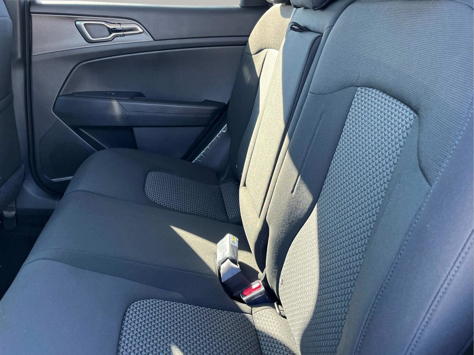 2025 Kia Sportage LX Hybrid - Photo 19