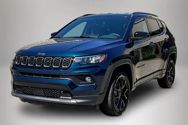 New 2026 Fathom Blue Pearl-Coat Exterior Paint Jeep Latitude image 3