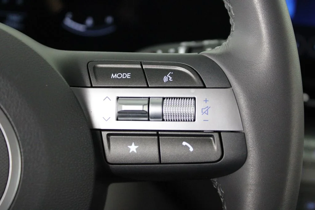 Used 2026 Gray Hyundai SEL Sport image 28