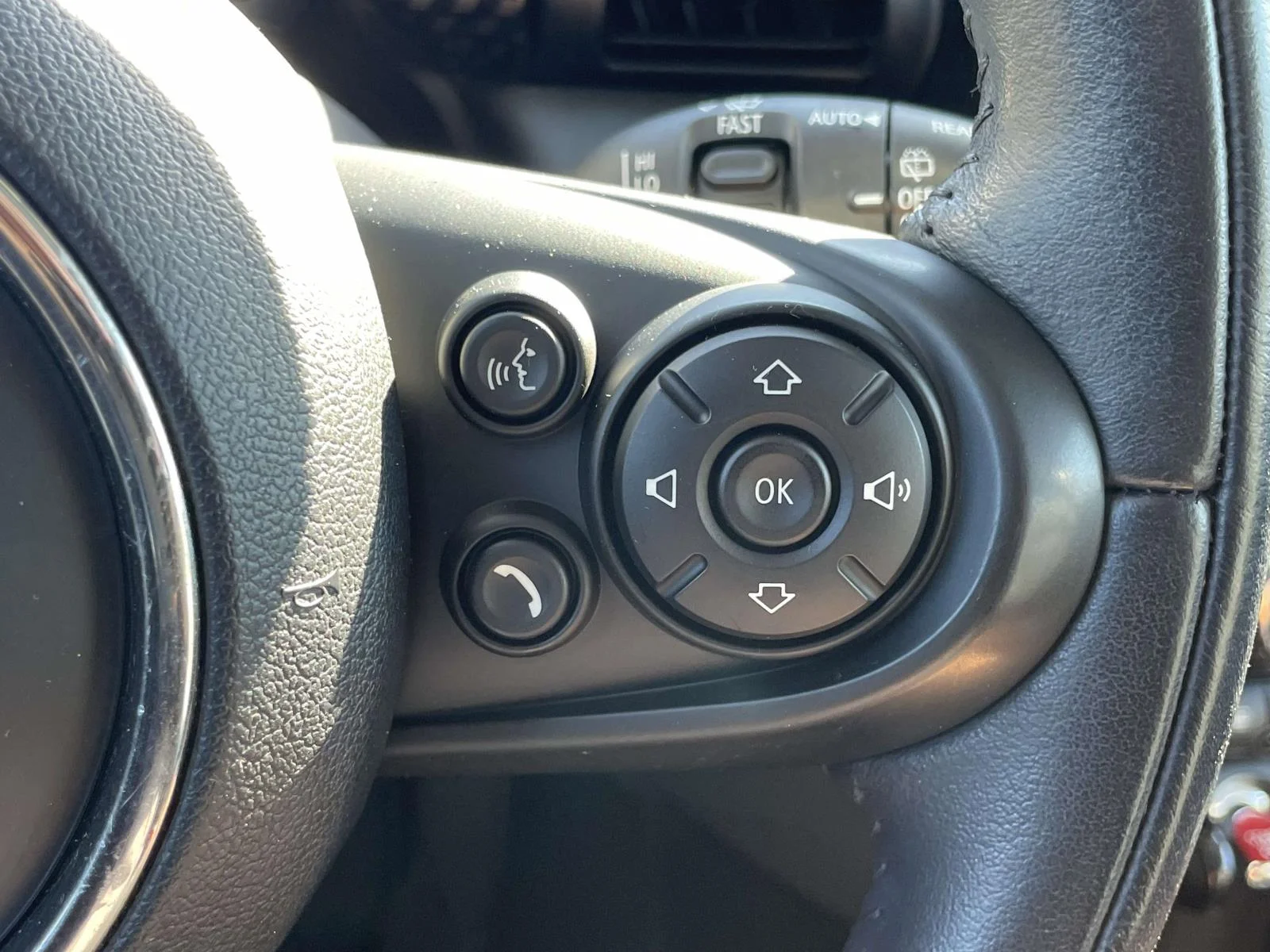 Used 2015 Electric Blue Metallic MINI S image 12