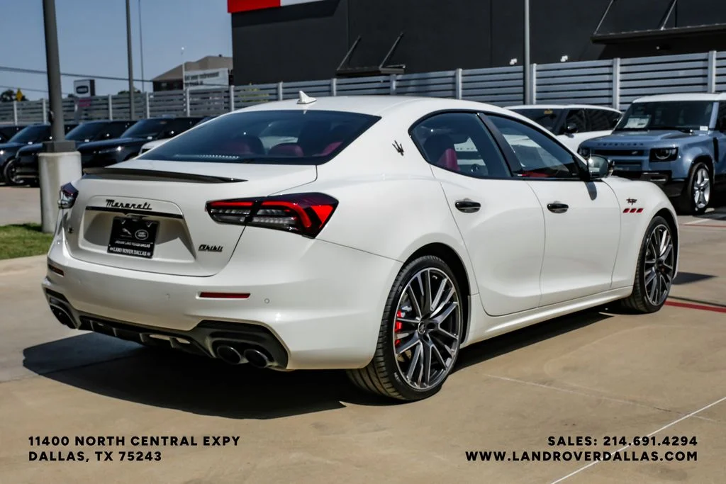Used 2023 White Maserati Trofeo image 6