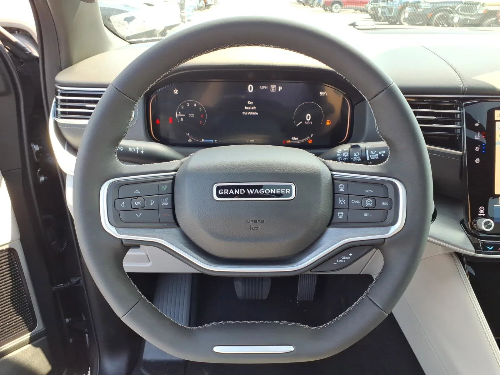 New 2026 Baltic-Gray Metallic Clear-Coat Exterior Paint Jeep Limited Reserve image 12