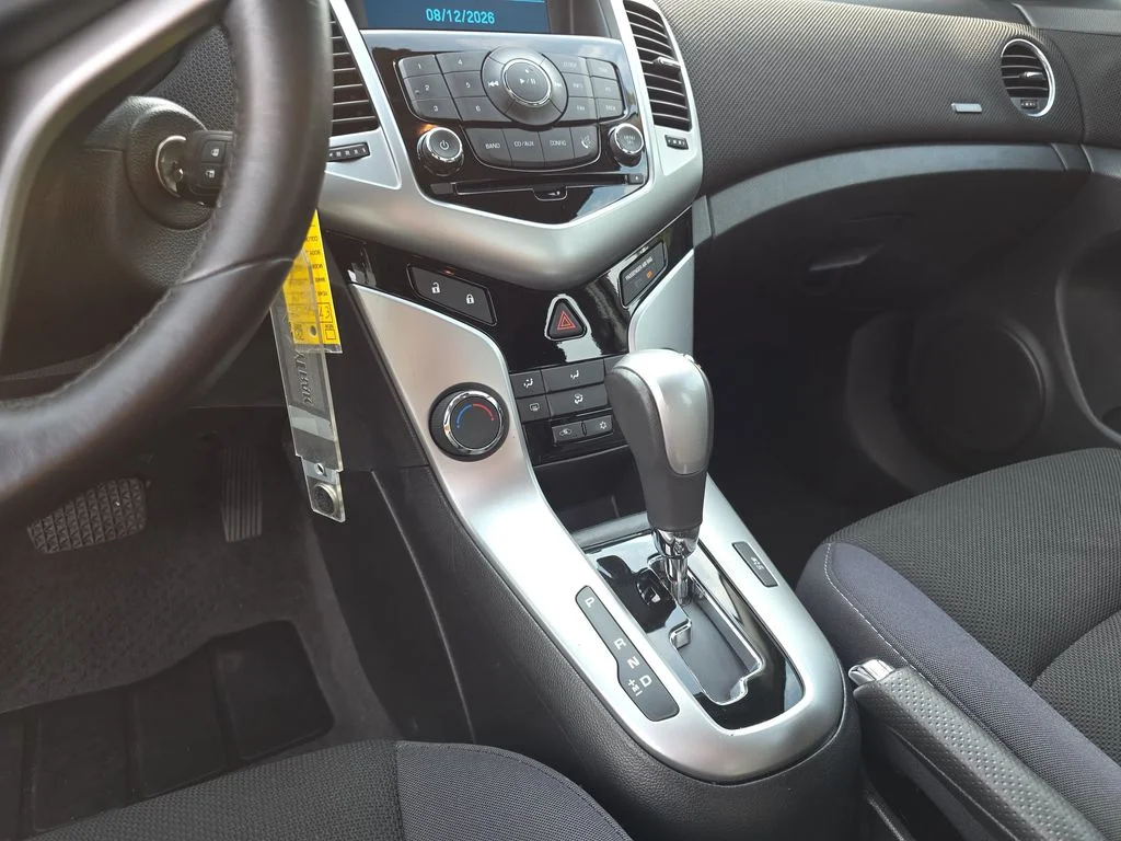 Used 2014 Summit White Chevrolet 1LT image 22