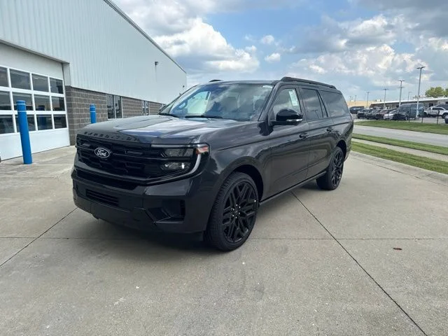 New 2027 Gray Ford Platinum image 10