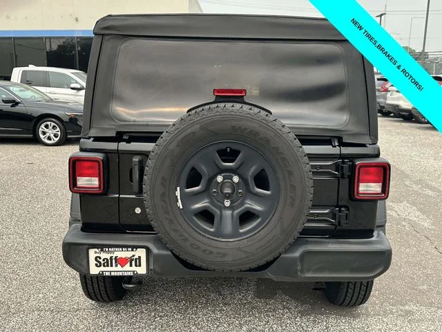 Used 2020 Black Jeep Unlimited Sport image 8
