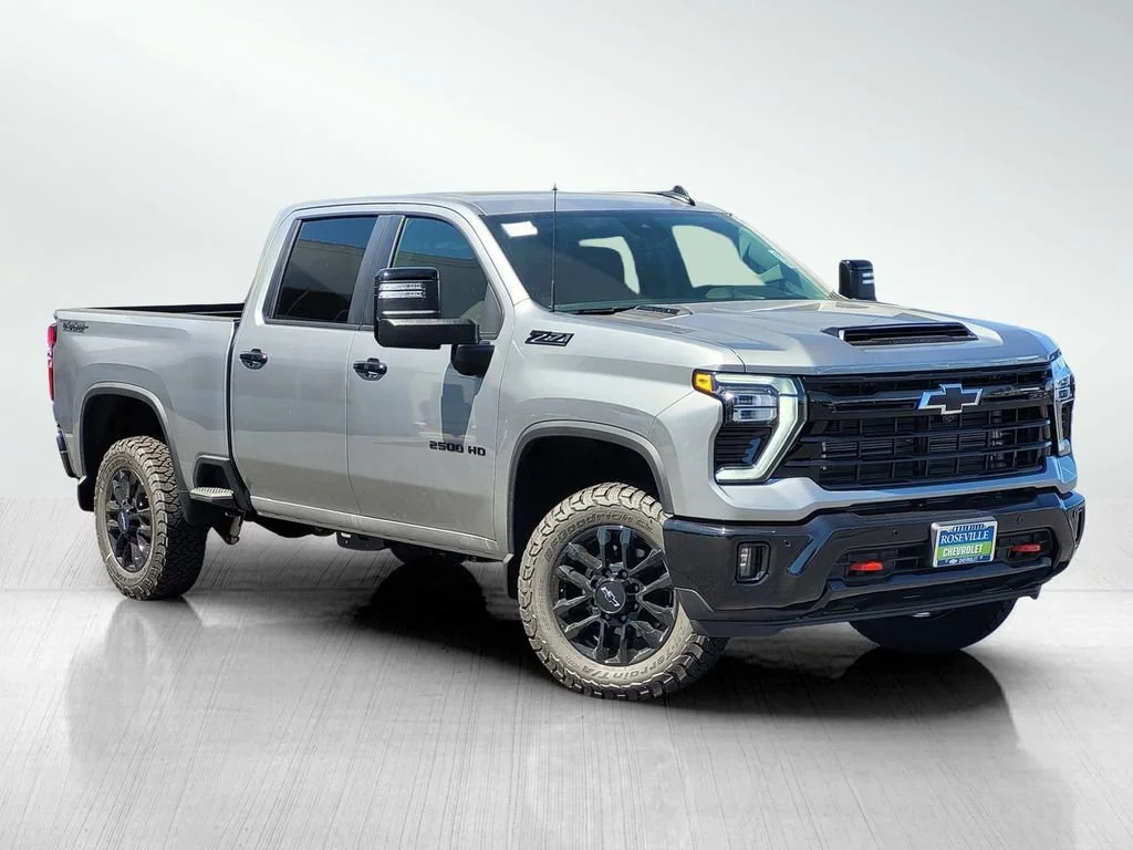 2026 Chevrolet Silverado HD LT 4WD Crew Cab Standard Box's photo